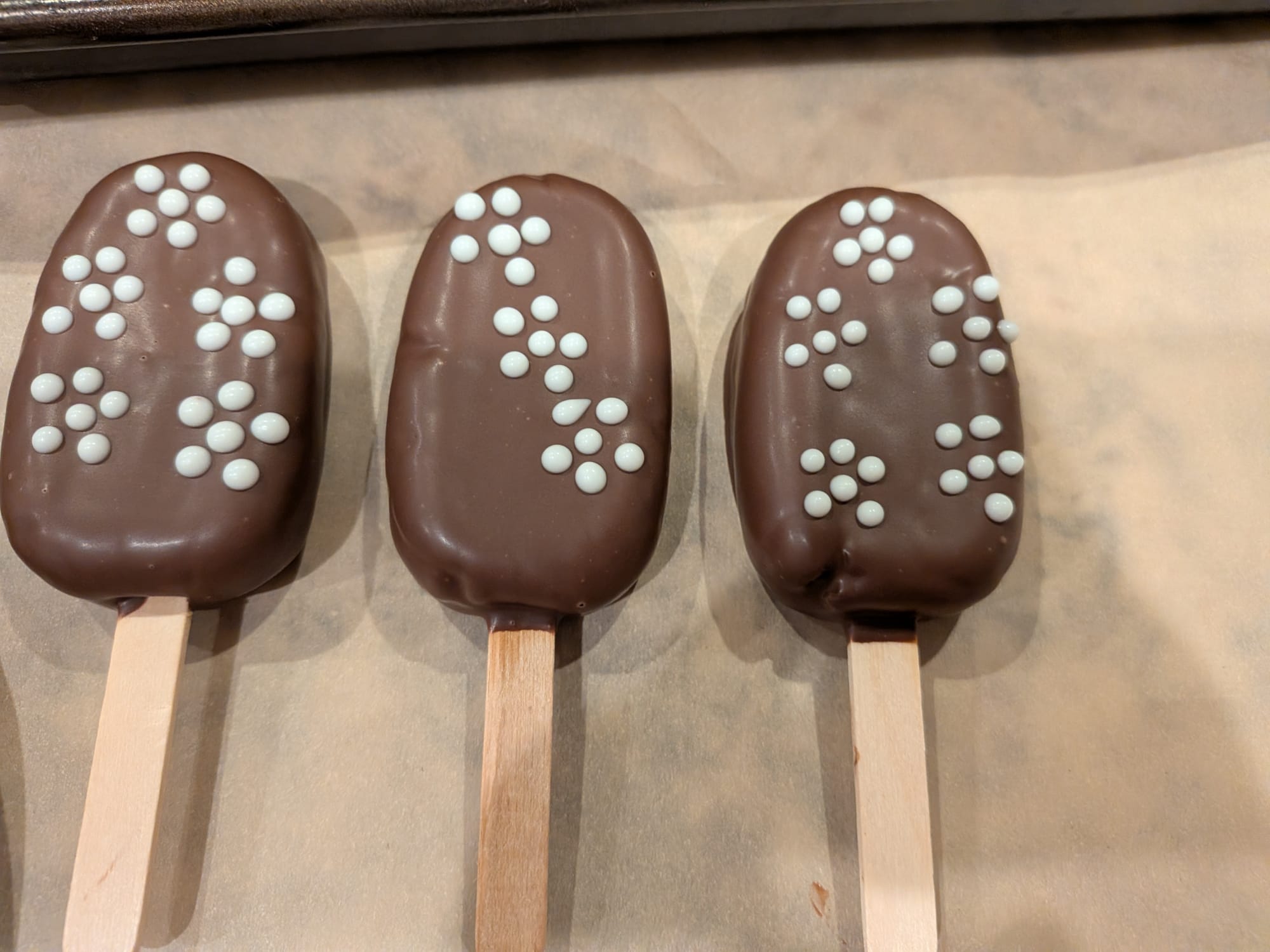 Cakesicles